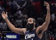 米兰体育app入口-火箭击败篮网，取得主场胜利