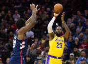 米兰体育-湖人击败奇才，詹皇32+7+14全面发挥的简单介绍