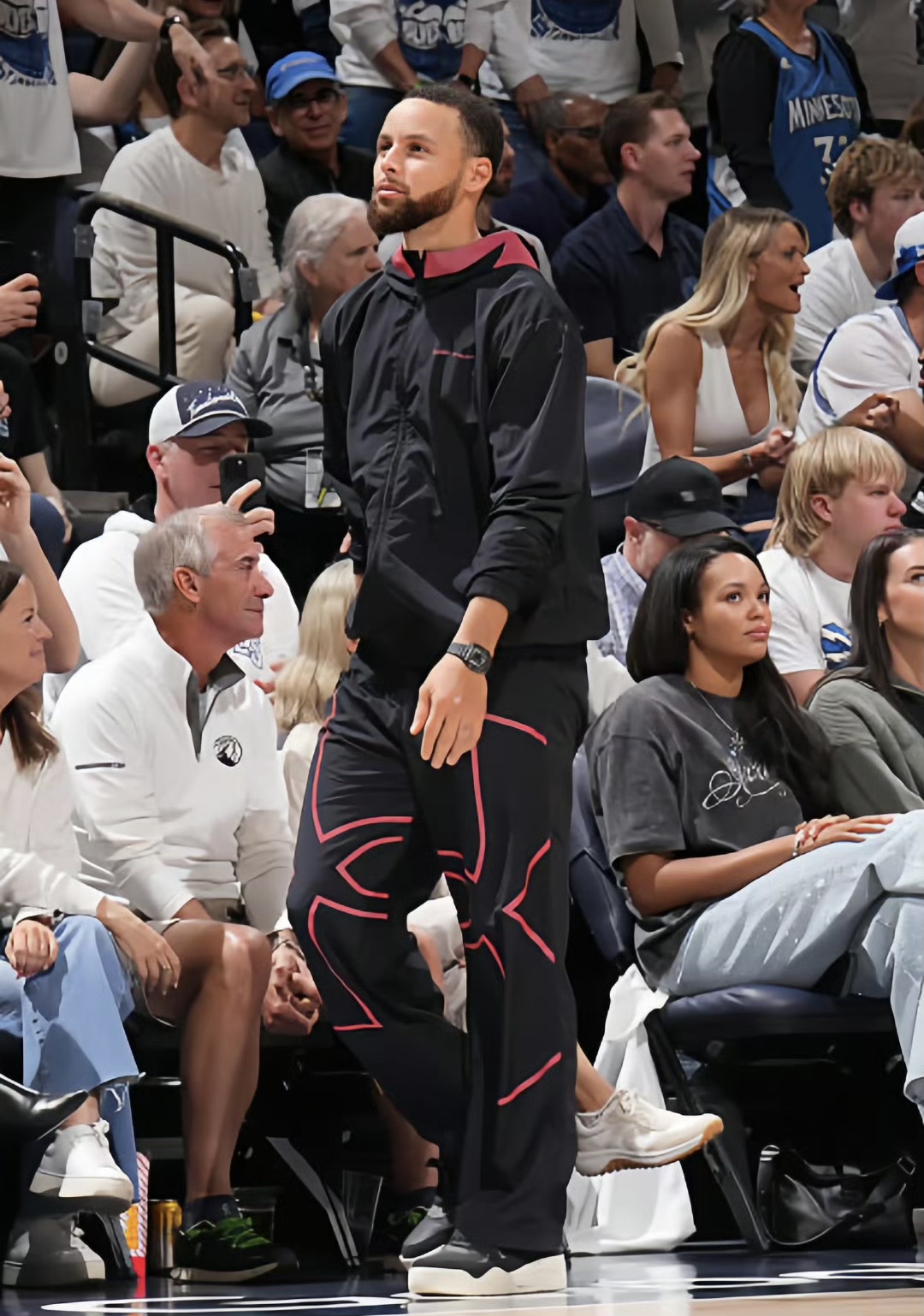 勇士对决凯尔特人库里与塔图姆的碰撞 勇士对决凯尔特人库里与塔图姆的碰撞