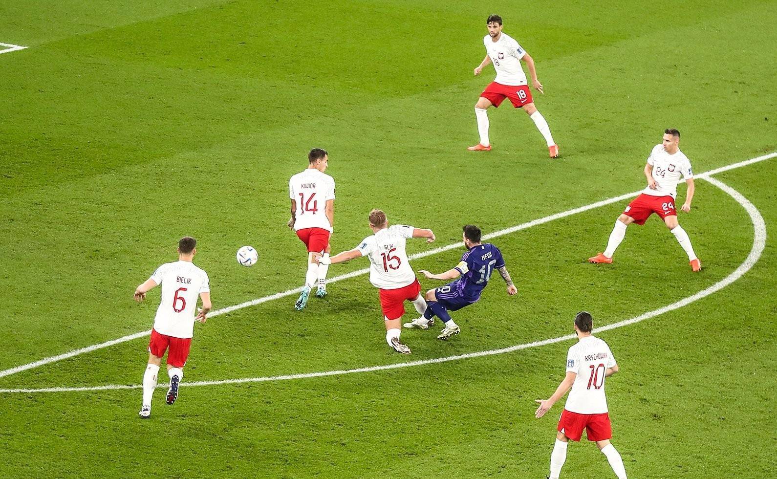 波兰完胜美国,罗本爆发神勇 波兰完胜美国,罗本爆发神勇