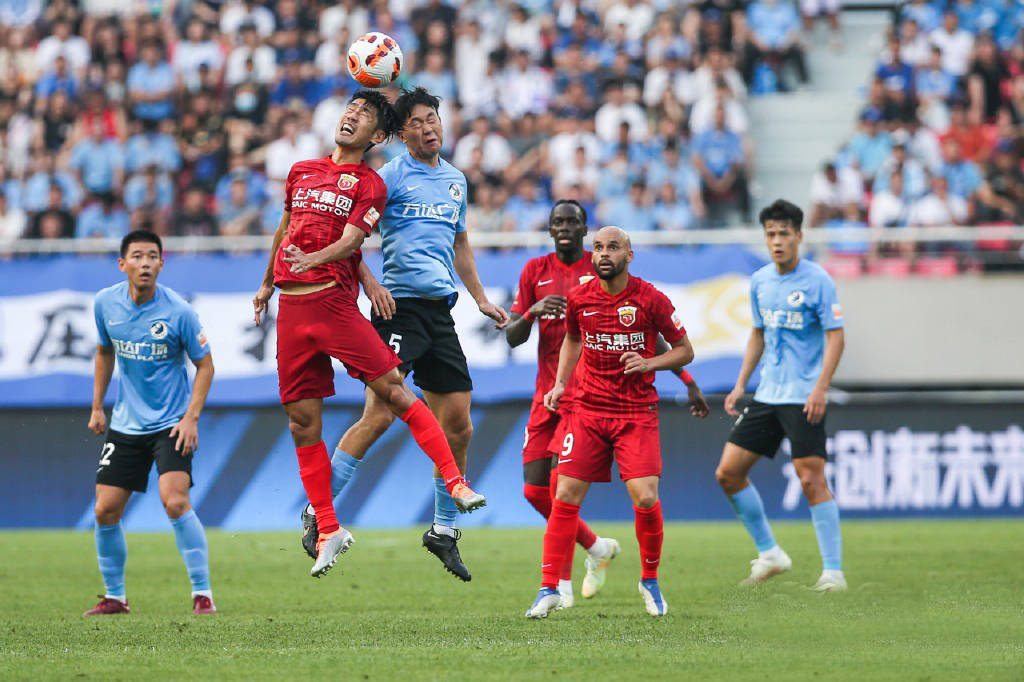 意大利足球风云变幻:球迷热情呐喊加油的简单介绍 意大利足球风云变幻:球迷热情呐喊加油的简单介绍