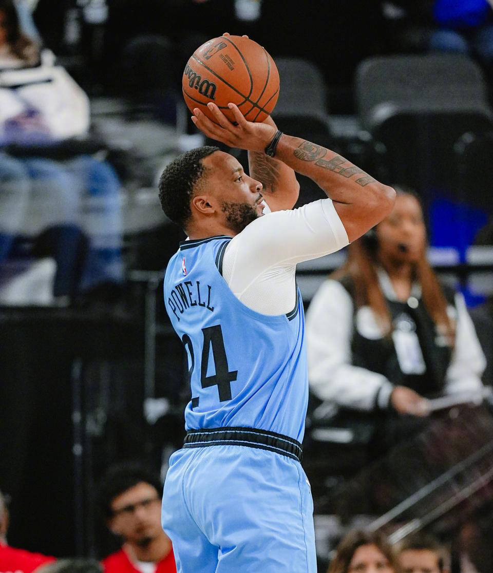 快船不敌爵士，米切尔独揽30分