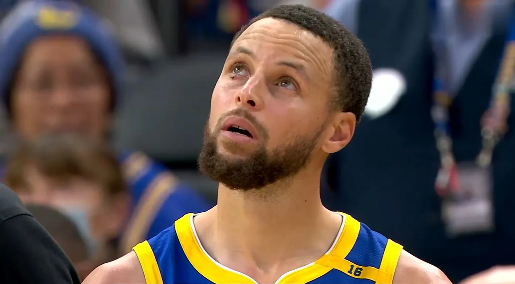 勇士遭逆转,失利湖人 勇士遭逆转,失利湖人