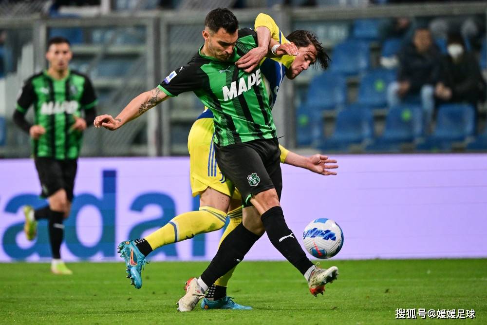 意甲:乌迪内斯2-2萨索洛,马齐亚尔拉看台受罚展望不佳 意甲:乌迪内斯2-2萨索洛,马齐亚尔拉看台受罚展望不佳