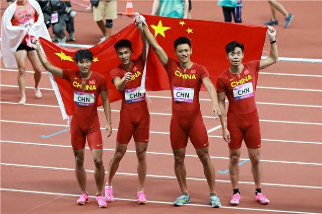 中国代表团抵达2022年亚运会赛场，备战迎接挑战的简单介绍